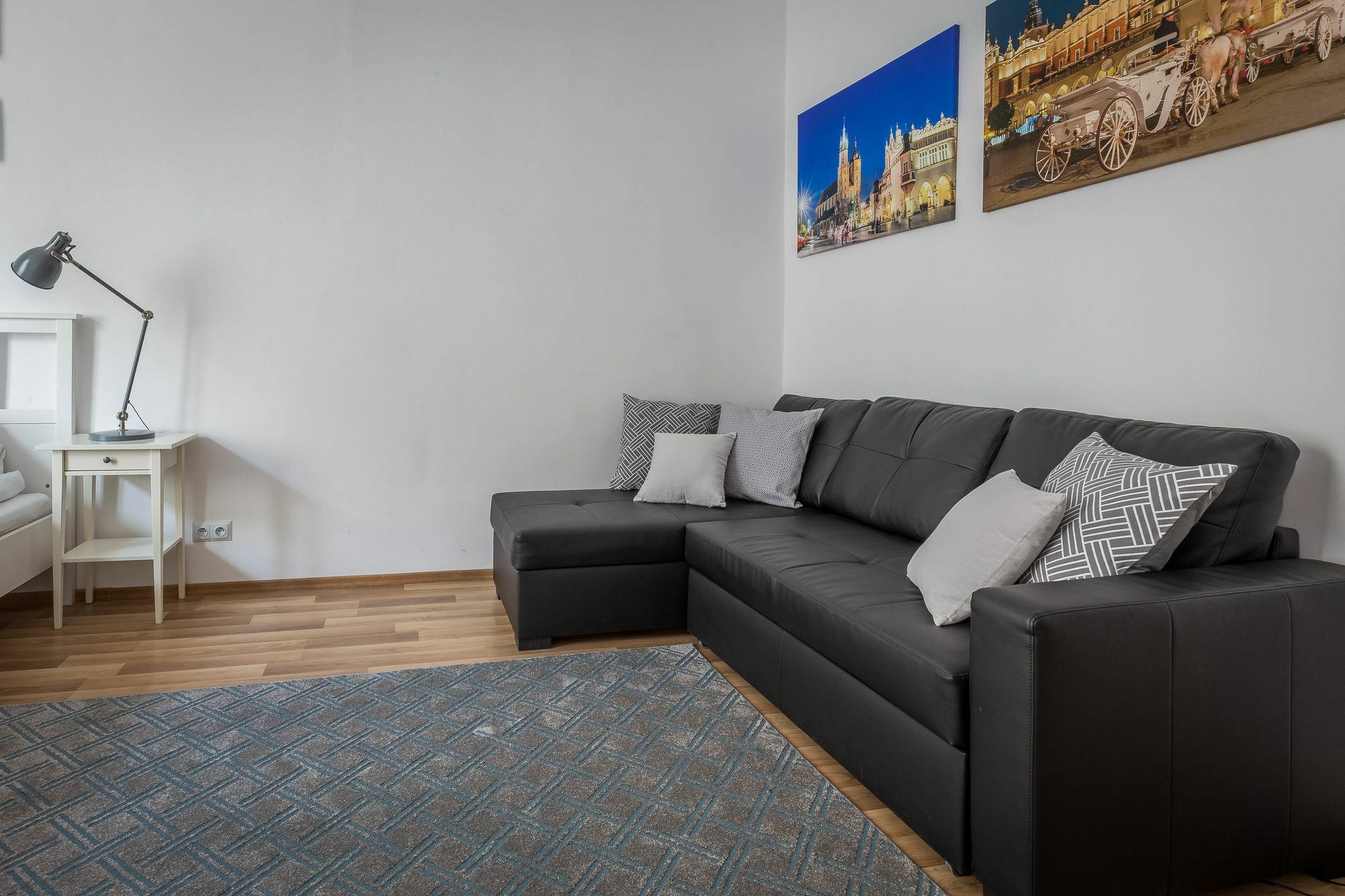 Fragola Budget Apartments & Rooms Cracóvia Exterior foto